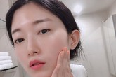 Cùng là thoa kem dưỡng ẩm vào mùa hanh khô nhưng nếu áp dụng 5 mẹo sau, da bạn sẽ đẹp gấp mấy da người ta Cùng là thoa kem dưỡng ẩm vào mùa hanh khô nhưng nếu áp dụng 5 mẹo sau, da bạn sẽ đẹp gấp mấy da người ta