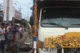 Trên đường tới công ty, nam công nhân bị xe tang cán chết Trên đường tới công ty, nam công nhân bị xe tang cán chết
