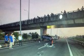 Người đàn ông phi xe máy trên cao tốc Trung Lương gây tai nạn liên hoàn Người đàn ông phi xe máy trên cao tốc Trung Lương gây tai nạn liên hoàn