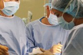 Tiểu ra máu, người đàn ông ngỡ ngàng phát hiện ung thư: Căn bệnh cứ 100.000 người thì có 4 người tử vong Tiểu ra máu, người đàn ông ngỡ ngàng phát hiện ung thư: Căn bệnh cứ 100.000 người thì có 4 người tử vong