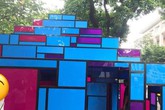 Tưởng ngôi nhà mô hình đang triển lãm ở Hồ Gươm là toilet, nhiều người hồn nhiên vô “xả bậy” Tưởng ngôi nhà mô hình đang triển lãm ở Hồ Gươm là toilet, nhiều người hồn nhiên vô “xả bậy”