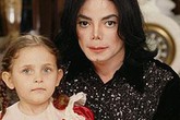 10 năm sống trong nổi loạn và tổn thương của con gái Michael Jackson 10 năm sống trong nổi loạn và tổn thương của con gái Michael Jackson