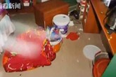 Nghi ngờ vợ ngoại tình, người bố trẻ giận dữ làm một hành động trả đũa khiến tính mạng con ruột gặp nguy hiểm Nghi ngờ vợ ngoại tình, người bố trẻ giận dữ làm một hành động trả đũa khiến tính mạng con ruột gặp nguy hiểm