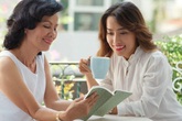 Mới về làm dâu, mẹ chồng không cho tôi nấu cơm, đến vài ngày sau khi lén nhìn bà nấu canh thì tôi lạnh sống lưng vì sợ Mới về làm dâu, mẹ chồng không cho tôi nấu cơm, đến vài ngày sau khi lén nhìn bà nấu canh thì tôi lạnh sống lưng vì sợ