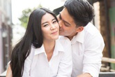 Sáng nào tỉnh dậy cũng thấy mình lăn lóc trên sàn nhà, hỏi chồng thì anh bảo ngủ say không biết để rồi khi biết sự thật tôi thấy hận chính bản thân Sáng nào tỉnh dậy cũng thấy mình lăn lóc trên sàn nhà, hỏi chồng thì anh bảo ngủ say không biết để rồi khi biết sự thật tôi thấy hận chính bản thân