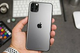Người Việt săn iPhone giá rẻ 'ngày độc thân' Người Việt săn iPhone giá rẻ 'ngày độc thân'