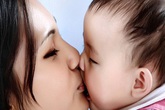 Thói quen "chết người" người lớn vẫn vô ý thực hiện hàng ngày có thể khiến trẻ rước bệnh Thói quen "chết người" người lớn vẫn vô ý thực hiện hàng ngày có thể khiến trẻ rước bệnh