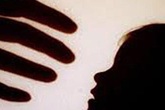 Lĩnh 12 năm tù vì 2 lần ‘làm bậy’ với bé gái chưa đủ 13 tuổi Lĩnh 12 năm tù vì 2 lần ‘làm bậy’ với bé gái chưa đủ 13 tuổi