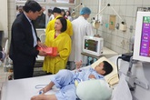 Thứ trưởng Bộ Y tế Đỗ Xuân Tuyên kiểm tra công tác chuẩn bị trực Tết, phòng chống dịch bệnh tại 2 bệnh viện lớn Thứ trưởng Bộ Y tế Đỗ Xuân Tuyên kiểm tra công tác chuẩn bị trực Tết, phòng chống dịch bệnh tại 2 bệnh viện lớn