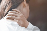 Da nhăn nheo, tử cung suy yếu chỉ vì một thói quen tai hại trước khi ngủ cả triệu phụ nữ đều mắc Da nhăn nheo, tử cung suy yếu chỉ vì một thói quen tai hại trước khi ngủ cả triệu phụ nữ đều mắc