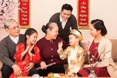 Bỏ mặc bố mẹ già đón Tết để đi du lịch là "tân tiến" hay mất lễ nghĩa? Bỏ mặc bố mẹ già đón Tết để đi du lịch là "tân tiến" hay mất lễ nghĩa?
