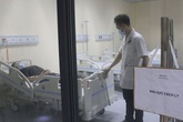 Dịch viêm phổi Vũ Hán: Nam thanh niên Hà Nội trở về từ Đài Loan sốt cao, vào viện đúng giao thừa, lập tức cách ly Dịch viêm phổi Vũ Hán: Nam thanh niên Hà Nội trở về từ Đài Loan sốt cao, vào viện đúng giao thừa, lập tức cách ly