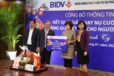 BIDV dành 20 tỷ đồng mang Tết ấm đến với đồng bào nghèo BIDV dành 20 tỷ đồng mang Tết ấm đến với đồng bào nghèo