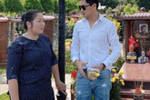 Hồng Vân, Minh Luân viếng mộ nghệ sĩ Anh Vũ ngày mùng 5 Tết Hồng Vân, Minh Luân viếng mộ nghệ sĩ Anh Vũ ngày mùng 5 Tết
