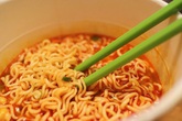 Ăn 3 thực phẩm này khi đói như trực tiếp 'uống dầu mỡ', khó giảm cân Ăn 3 thực phẩm này khi đói như trực tiếp 'uống dầu mỡ', khó giảm cân