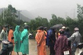 Thanh niên đi bắt kỳ nhông bị nước lũ cuốn mất tích Thanh niên đi bắt kỳ nhông bị nước lũ cuốn mất tích