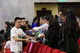 Chỉ trong 1 buổi tối, đã có gần 2.400 tỷ đồng ủng hộ người nghèo, người bị thiệt hại do thiên tai Chỉ trong 1 buổi tối, đã có gần 2.400 tỷ đồng ủng hộ người nghèo, người bị thiệt hại do thiên tai