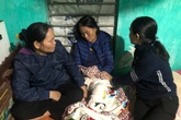 Vụ 22 cán bộ, chiến sỹ Sư đoàn 337 bị vùi lấp ở Quảng Trị: Mẹ già khóc ngất gọi tên con Vụ 22 cán bộ, chiến sỹ Sư đoàn 337 bị vùi lấp ở Quảng Trị: Mẹ già khóc ngất gọi tên con