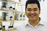 Chàng trai 23 tuổi kiếm tiền tỷ từ lá cây Chàng trai 23 tuổi kiếm tiền tỷ từ lá cây