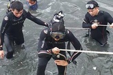 TP.HCM: Tìm thấy thi thể thanh niên nhảy cầu Nguyễn Văn Cừ TP.HCM: Tìm thấy thi thể thanh niên nhảy cầu Nguyễn Văn Cừ