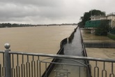 Mưa lũ, Thừa Thiên – Huế cho học sinh nghỉ học, yêu cầu thủy điện điều tiết nước Mưa lũ, Thừa Thiên – Huế cho học sinh nghỉ học, yêu cầu thủy điện điều tiết nước