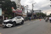 Nữ sinh và tài xế Grab chết thảm sau va chạm với ô tô ở Bình Dương Nữ sinh và tài xế Grab chết thảm sau va chạm với ô tô ở Bình Dương