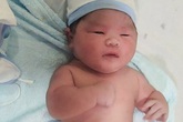 Sản phụ ở Khánh Hòa sinh bé trai nặng 6,5 kg Sản phụ ở Khánh Hòa sinh bé trai nặng 6,5 kg