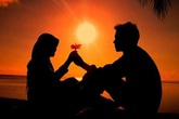 Gợi ý một Valentine ấm cúng cho cặp đôi mà không phải ra khỏi nhà mùa dịch Gợi ý một Valentine ấm cúng cho cặp đôi mà không phải ra khỏi nhà mùa dịch