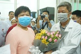 Ông lão người Trung Quốc nhiễm COVID-19 nặng nhất xuất viện: Không thể quên được ơn nghĩa Việt Nam! Ông lão người Trung Quốc nhiễm COVID-19 nặng nhất xuất viện: Không thể quên được ơn nghĩa Việt Nam!