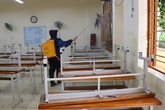 Bộ GD&ĐT: Học sinh có thể đi học trở lại sau khi đã tiêu độc, khử trùng, vệ sinh lớp học Bộ GD&ĐT: Học sinh có thể đi học trở lại sau khi đã tiêu độc, khử trùng, vệ sinh lớp học