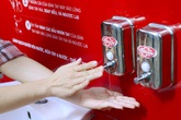 Lifebuoy lắp đặt hàng loạt trạm rửa tay dã chiến miễn phí, cùng người dân phòng chống corona Lifebuoy lắp đặt hàng loạt trạm rửa tay dã chiến miễn phí, cùng người dân phòng chống corona