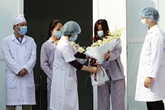 Người bệnh khỏi COVID-19 là những món quà vô giá của ngành Y Việt Nam Người bệnh khỏi COVID-19 là những món quà vô giá của ngành Y Việt Nam