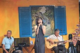 Gia đình Trịnh Công Sơn nói về cô gái hát "Ta đã thấy gì trong đêm nay" gây sốt cộng đồng Gia đình Trịnh Công Sơn nói về cô gái hát "Ta đã thấy gì trong đêm nay" gây sốt cộng đồng