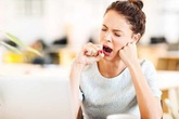 Không thiếu ngủ mà vẫn ngáp, dấu hiệu cảnh báo nhiều bệnh hiểm nghèo Không thiếu ngủ mà vẫn ngáp, dấu hiệu cảnh báo nhiều bệnh hiểm nghèo