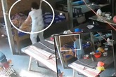 Lời khai gây phẫn nộ của con dâu, con trai đánh đập mẹ già gần 90 tuổi Lời khai gây phẫn nộ của con dâu, con trai đánh đập mẹ già gần 90 tuổi