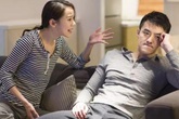 Chồng chi li chuyện mừng đám cưới anh vợ một chỉ vàng và sự đáp trả của cô vợ khiến chồng "đứng hình" Chồng chi li chuyện mừng đám cưới anh vợ một chỉ vàng và sự đáp trả của cô vợ khiến chồng "đứng hình"
