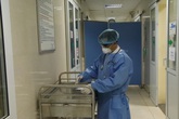 Cận cảnh khu cách ly bệnh nhân nghi nghiễm virus corona tại bệnh viện E, Hà Nội Cận cảnh khu cách ly bệnh nhân nghi nghiễm virus corona tại bệnh viện E, Hà Nội