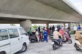 Vali chứa thi thể bị phân thành nhiều khúc trôi trên sông Hàn Vali chứa thi thể bị phân thành nhiều khúc trôi trên sông Hàn