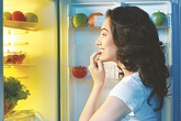 Những nguyên nhân lãng xẹt khiến bạn béo lên khi ở nhà Những nguyên nhân lãng xẹt khiến bạn béo lên khi ở nhà