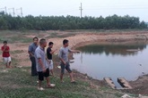 Rủ nhau ra hồ nước chơi, 2 học sinh bị đuối nước tử vong Rủ nhau ra hồ nước chơi, 2 học sinh bị đuối nước tử vong