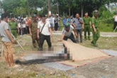 Đầu người phân hủy biến dạng, kẹt trong hàng đáy ở Cà Mau Đầu người phân hủy biến dạng, kẹt trong hàng đáy ở Cà Mau