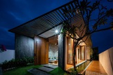 Ngôi nhà có cả một kênh nước bên trong chống nóng Ngôi nhà có cả một kênh nước bên trong chống nóng