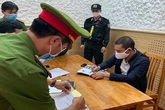 Khởi tố, bắt tạm giam đối tượng hành hung công an khi xử lý cát tặc Khởi tố, bắt tạm giam đối tượng hành hung công an khi xử lý cát tặc