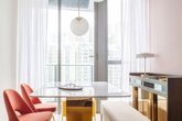KTS "lột xác" cho căn hộ 46m² với bảng màu sáng để làm cho các phòng có vẻ lớn hơn KTS "lột xác" cho căn hộ 46m² với bảng màu sáng để làm cho các phòng có vẻ lớn hơn