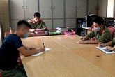 Hòa Bình: Phạt 10 triệu đồng đối tượng tung tin sai về COVID-19 trên mạng xã hội Hòa Bình: Phạt 10 triệu đồng đối tượng tung tin sai về COVID-19 trên mạng xã hội