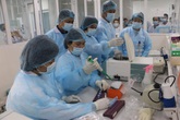 Hà Tĩnh: Lấy khoảng 1.500 mẫu xét nghiệm COVID-19 của các đối tượng từ Bệnh viện Bạch Mai trở về Hà Tĩnh: Lấy khoảng 1.500 mẫu xét nghiệm COVID-19 của các đối tượng từ Bệnh viện Bạch Mai trở về