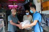 Nhiều doanh nghiệp chung tay chia sẻ khó khăn với người dân bị ảnh hưởng bởi COVID- 19 Nhiều doanh nghiệp chung tay chia sẻ khó khăn với người dân bị ảnh hưởng bởi COVID- 19