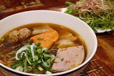 Công thức tự nấu bún bò Huế chuẩn vị tại nhà Công thức tự nấu bún bò Huế chuẩn vị tại nhà