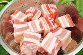 Đặc sản rẻ chưa từng có: Tôm hùm mất giá rao vỉa hè, cá hồi ế trăm tấn Đặc sản rẻ chưa từng có: Tôm hùm mất giá rao vỉa hè, cá hồi ế trăm tấn