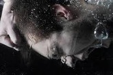 Ông lão câu cá bất ngờ bị kẻ lạ mặt dìm chết dưới mương nước Ông lão câu cá bất ngờ bị kẻ lạ mặt dìm chết dưới mương nước